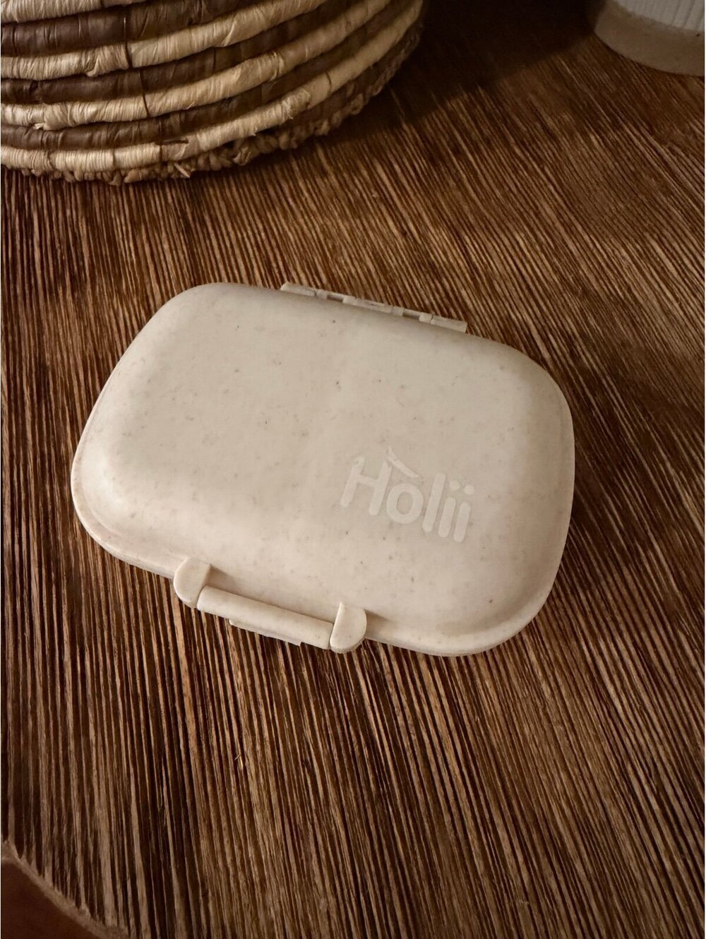 Holii beige travel pill case